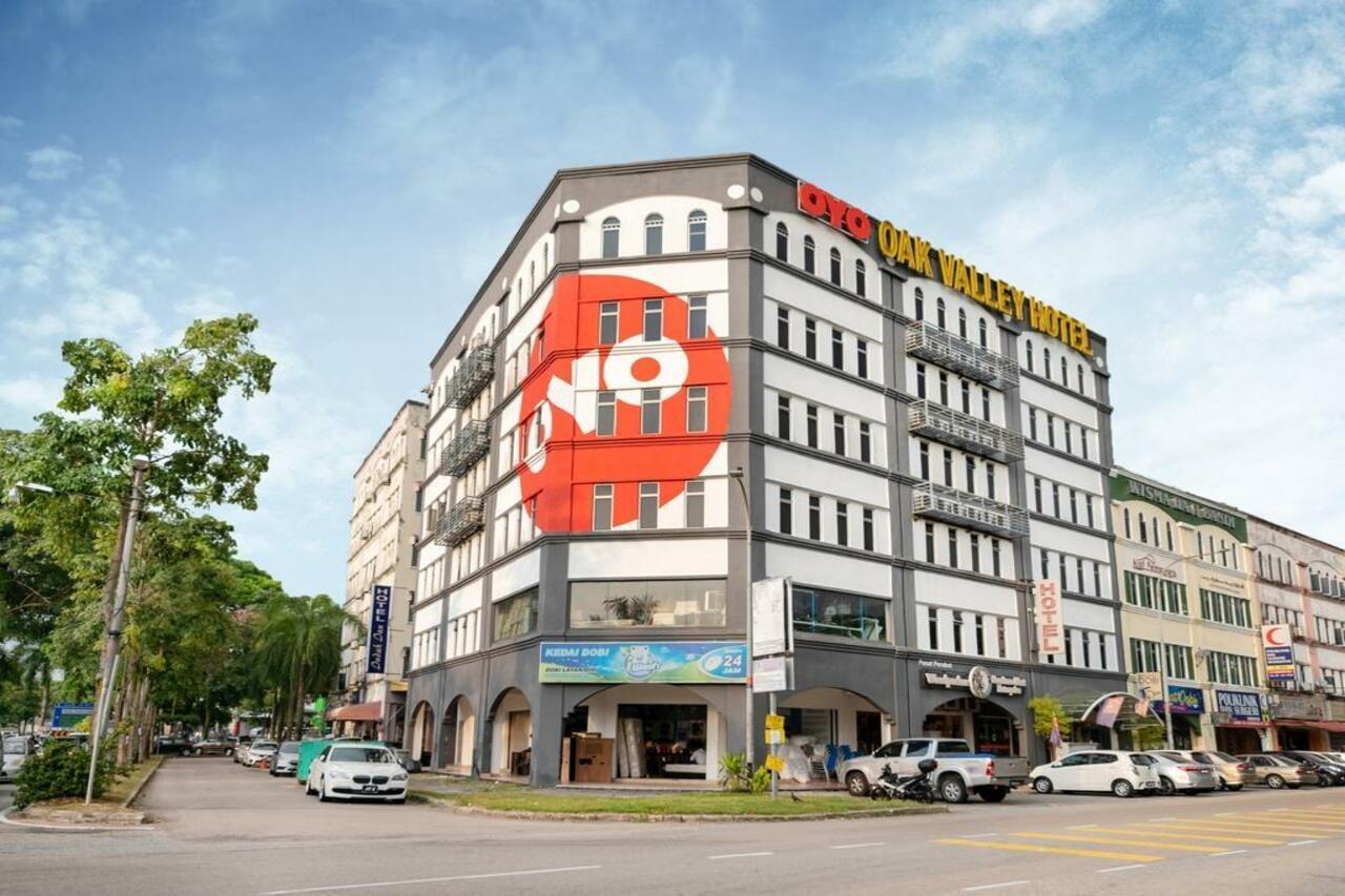 Oyo 430 Oak Valley Boutique Hotel Τζόχορ Μπάχρου Εξωτερικό φωτογραφία