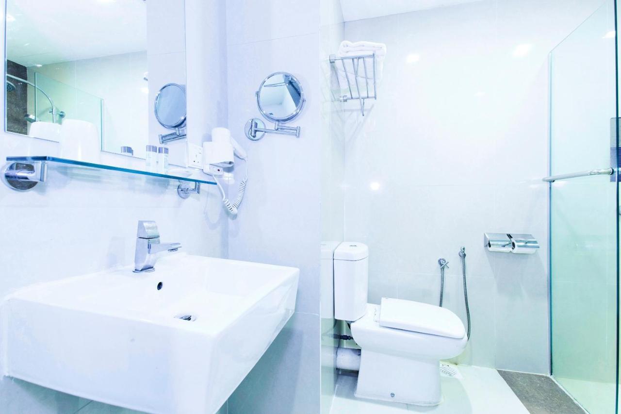 Oyo 430 Oak Valley Boutique Hotel Τζόχορ Μπάχρου Εξωτερικό φωτογραφία