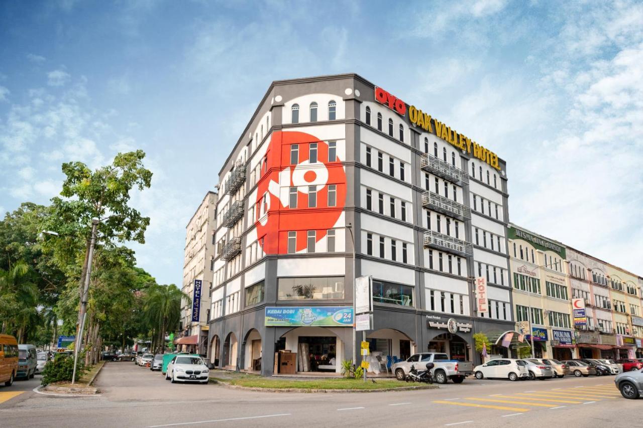 Oyo 430 Oak Valley Boutique Hotel Τζόχορ Μπάχρου Εξωτερικό φωτογραφία