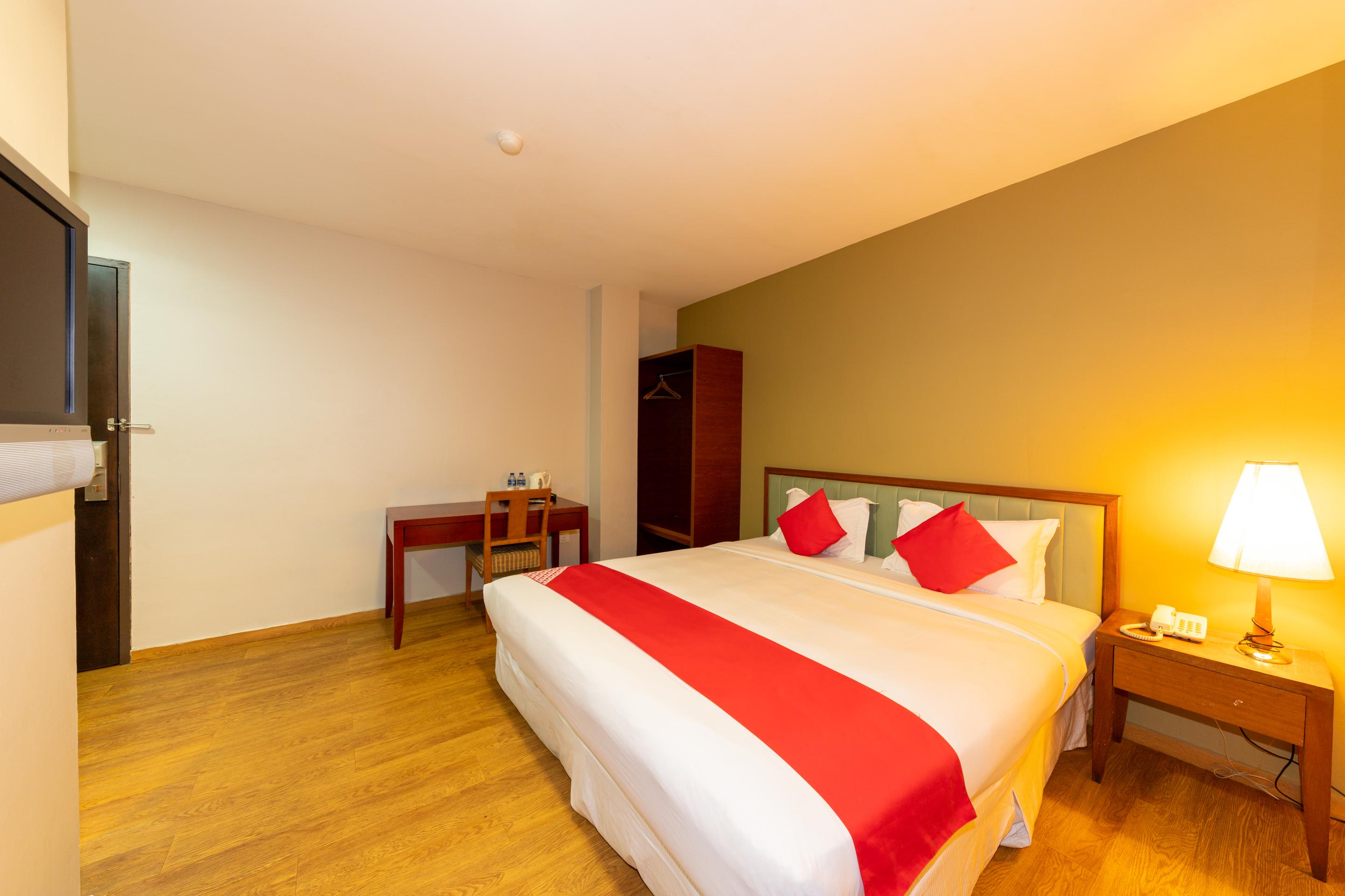 Oyo 430 Oak Valley Boutique Hotel Τζόχορ Μπάχρου Εξωτερικό φωτογραφία