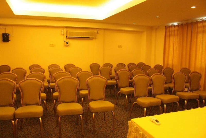 Oyo 430 Oak Valley Boutique Hotel Τζόχορ Μπάχρου Εξωτερικό φωτογραφία