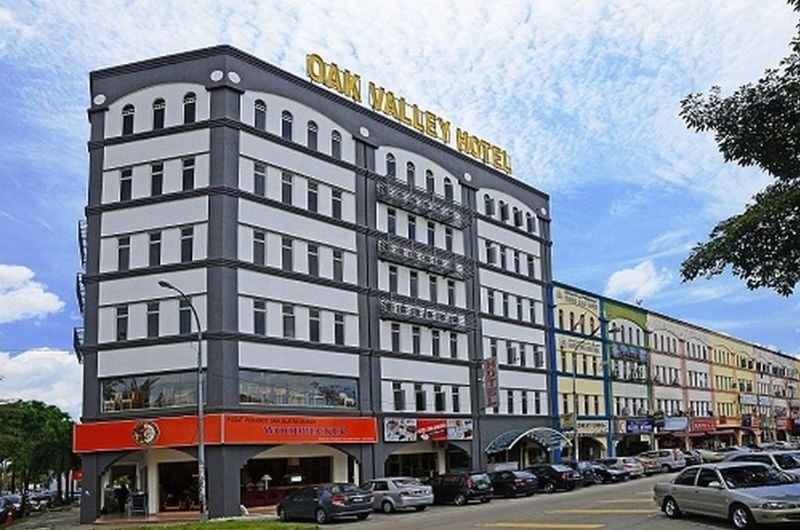 Oyo 430 Oak Valley Boutique Hotel Τζόχορ Μπάχρου Εξωτερικό φωτογραφία